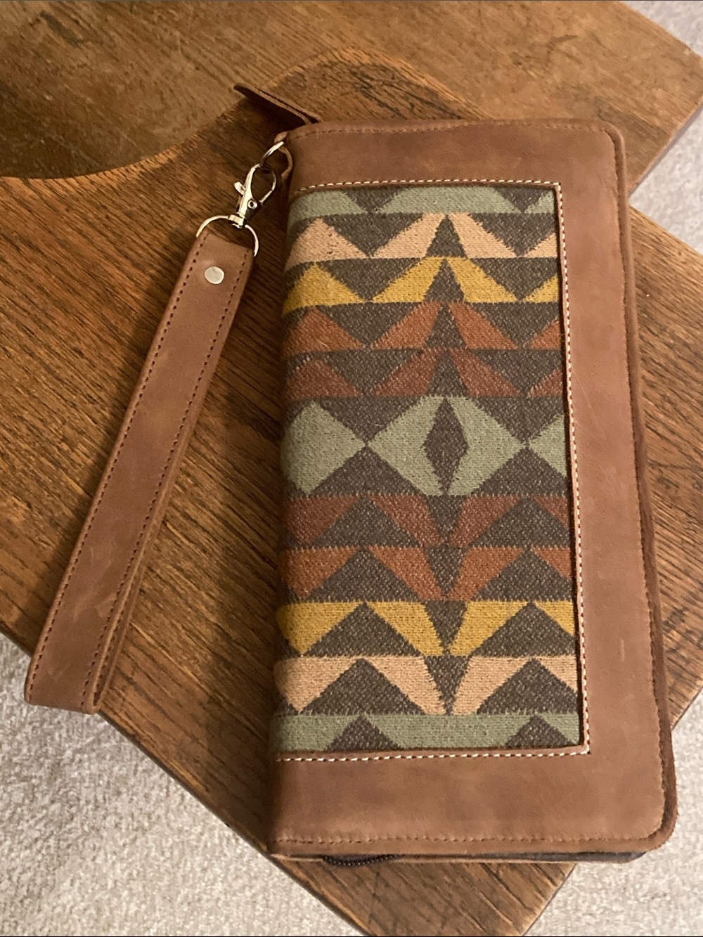 Crimson Willow Pendleton & Leather Mega Wallet w/Wristlet Strap NWOT